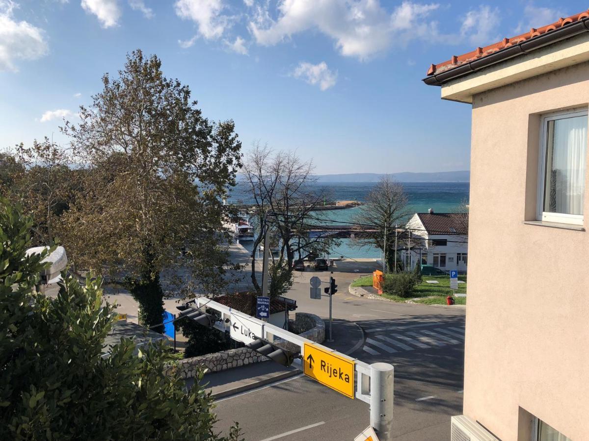 Apartmani I Sobe Ivancic1 Novi Vinodolski Bagian luar foto