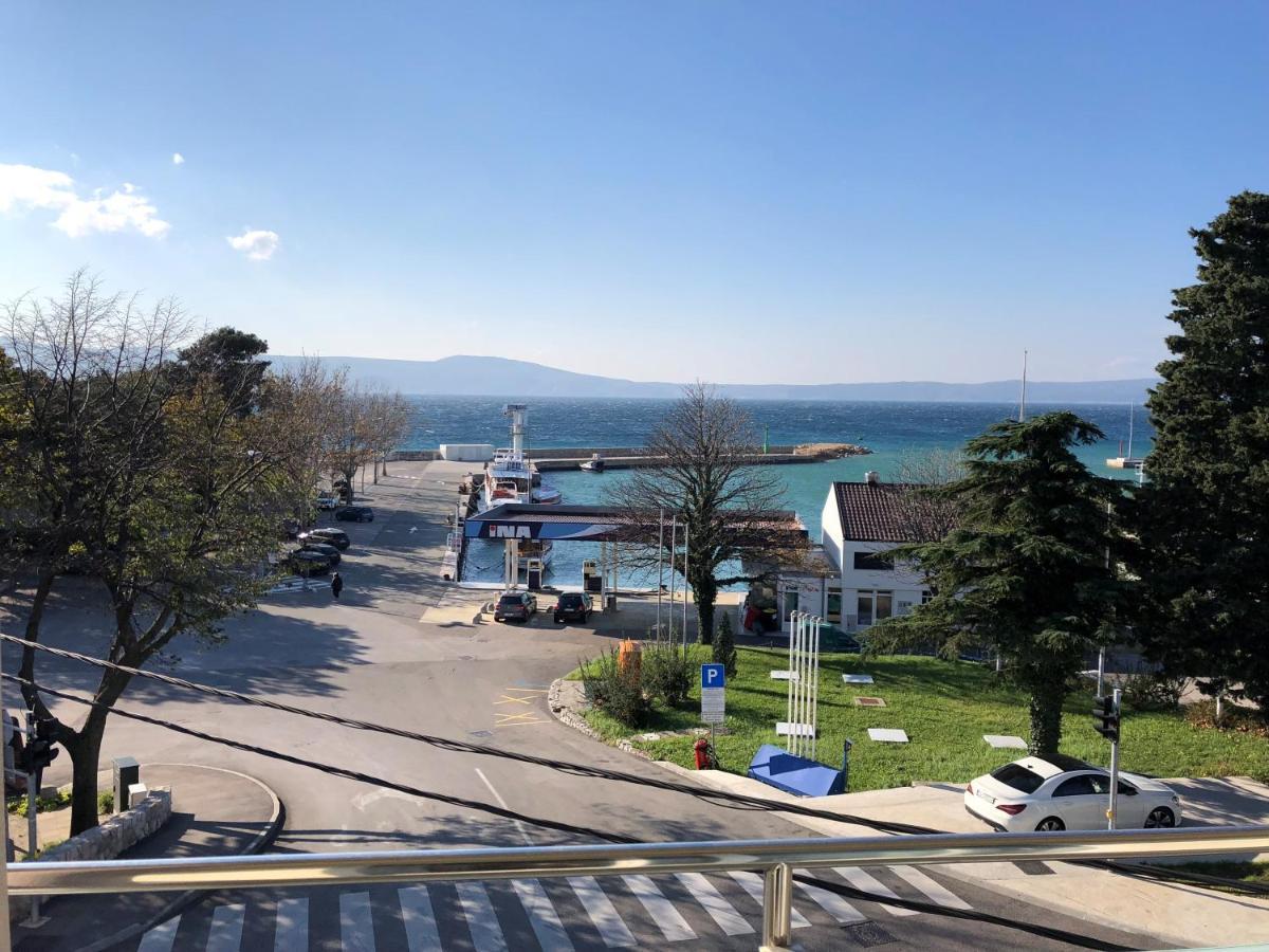 Apartmani I Sobe Ivancic1 Novi Vinodolski Bagian luar foto