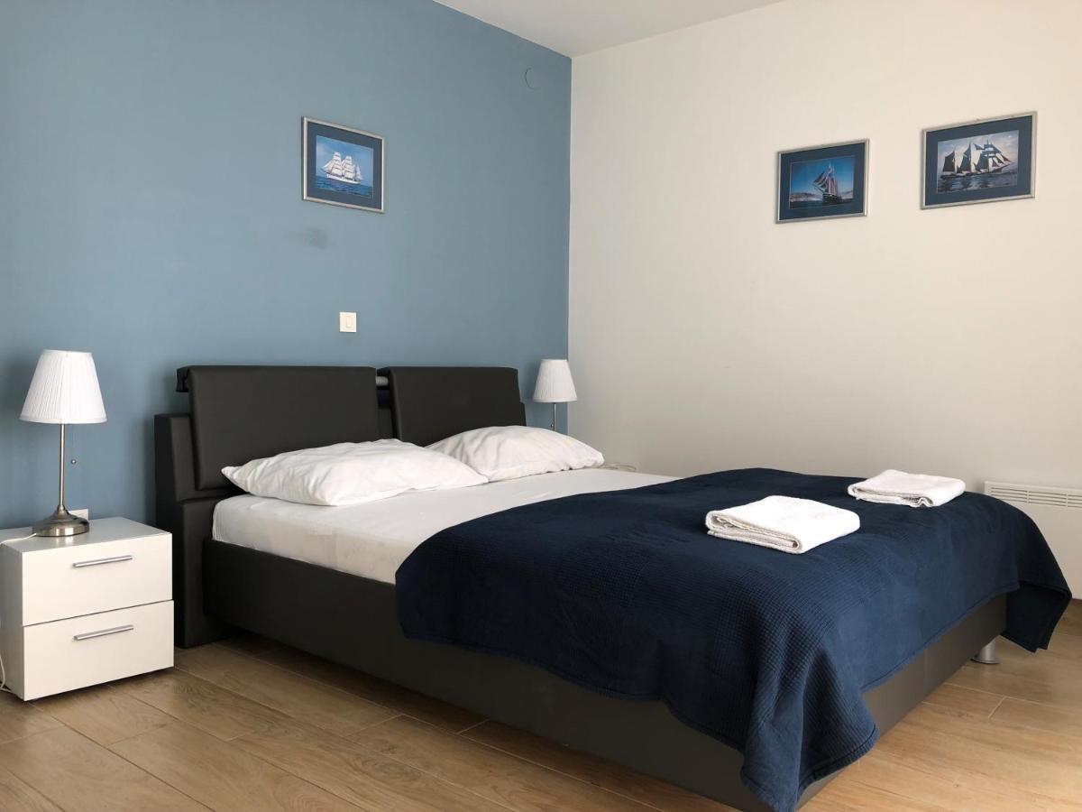 Apartmani I Sobe Ivancic1 Novi Vinodolski Bagian luar foto