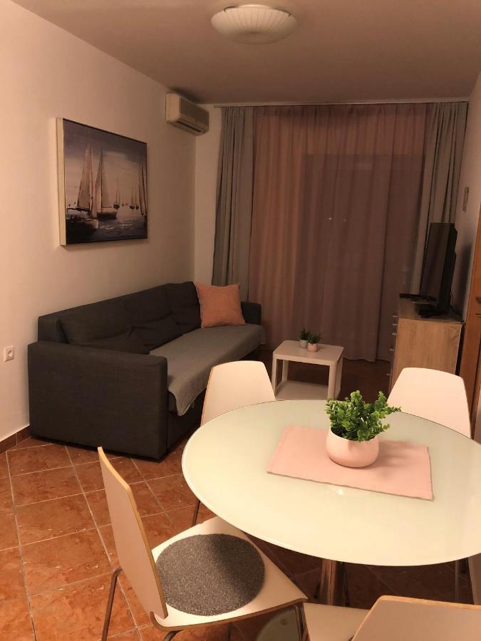 Apartmani I Sobe Ivancic1 Novi Vinodolski Bagian luar foto