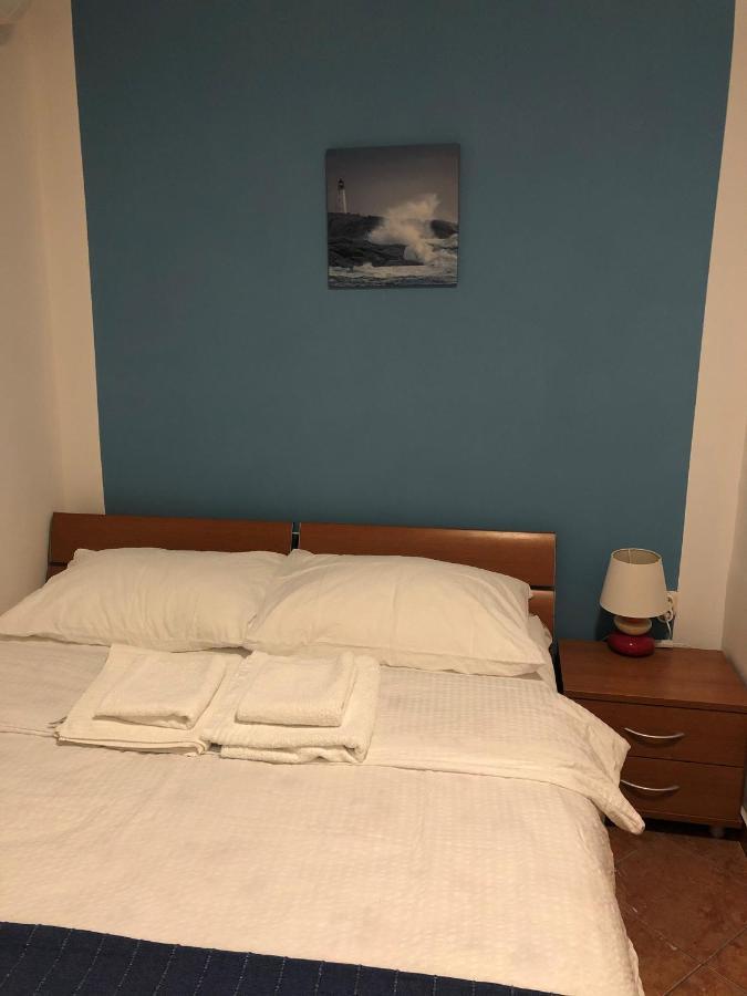 Apartmani I Sobe Ivancic1 Novi Vinodolski Bagian luar foto