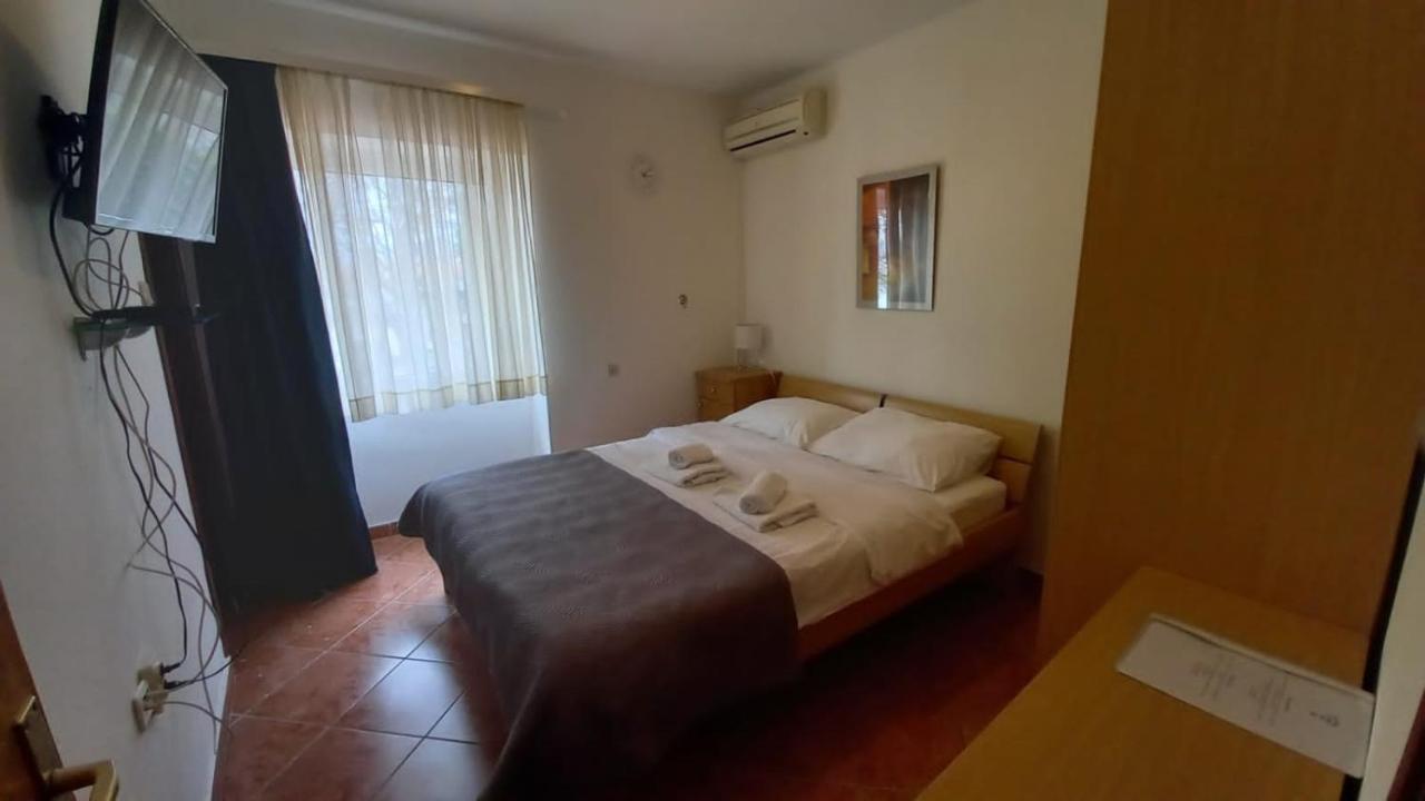 Apartmani I Sobe Ivancic1 Novi Vinodolski Bagian luar foto