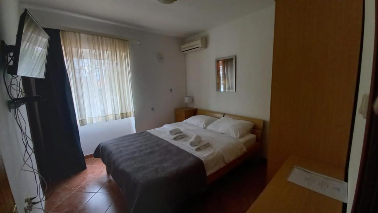 Apartmani I Sobe Ivancic1 Novi Vinodolski Bagian luar foto