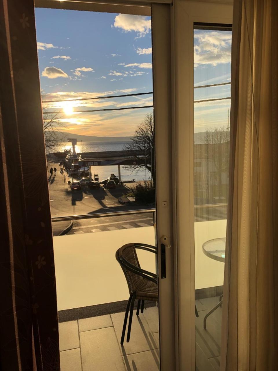 Apartmani I Sobe Ivancic1 Novi Vinodolski Bagian luar foto